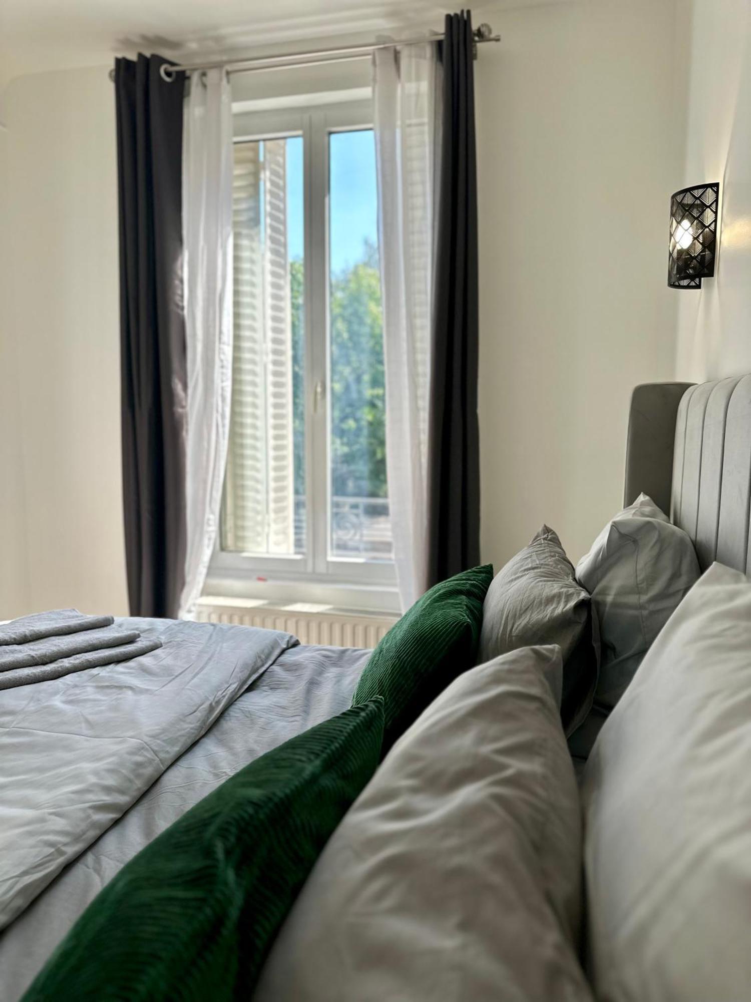 Appartement Moderne Entier Paris-Le Bourget Et Cdg Bagian luar foto